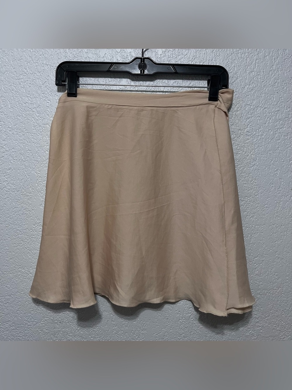 Princess Polly Isabeella mini skirt beige size 6